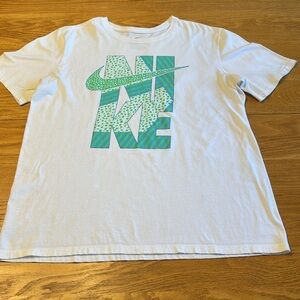 The Men’s Nike Tee
